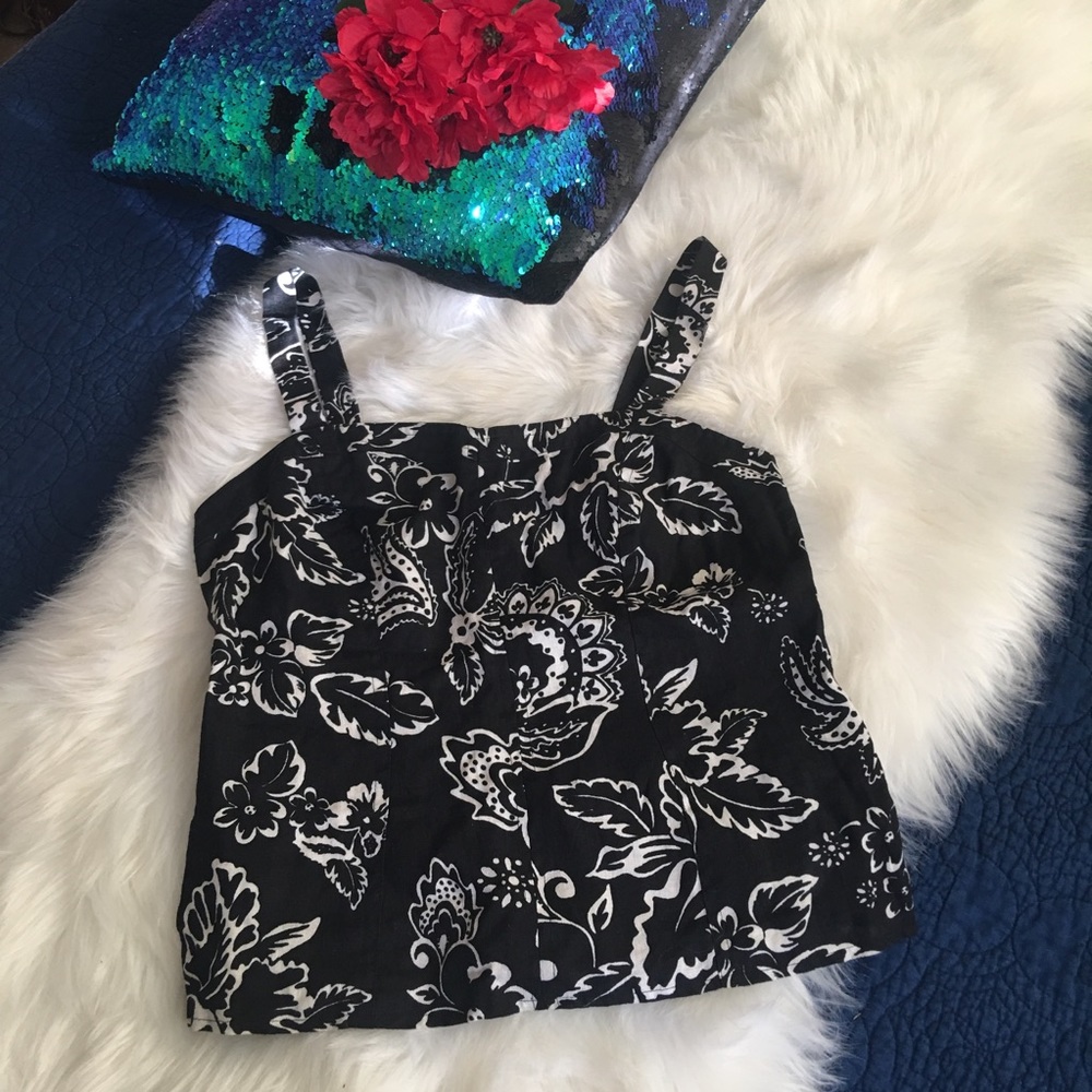 Ann Taylor LOFT Hawaiian Print Top Black and White